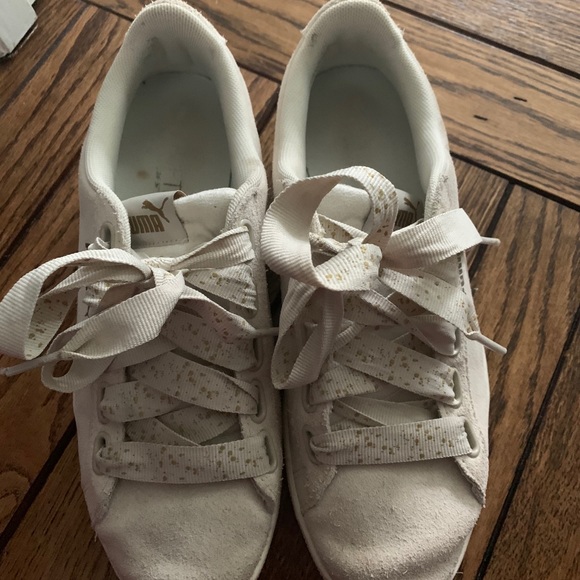 Puma shoes - Picture 1 of 3